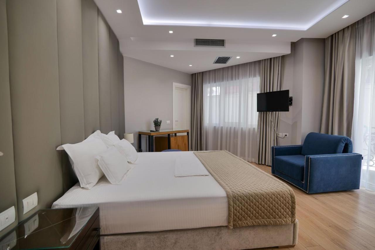 סרנדה Ami Mar Hotel מראה חיצוני תמונה