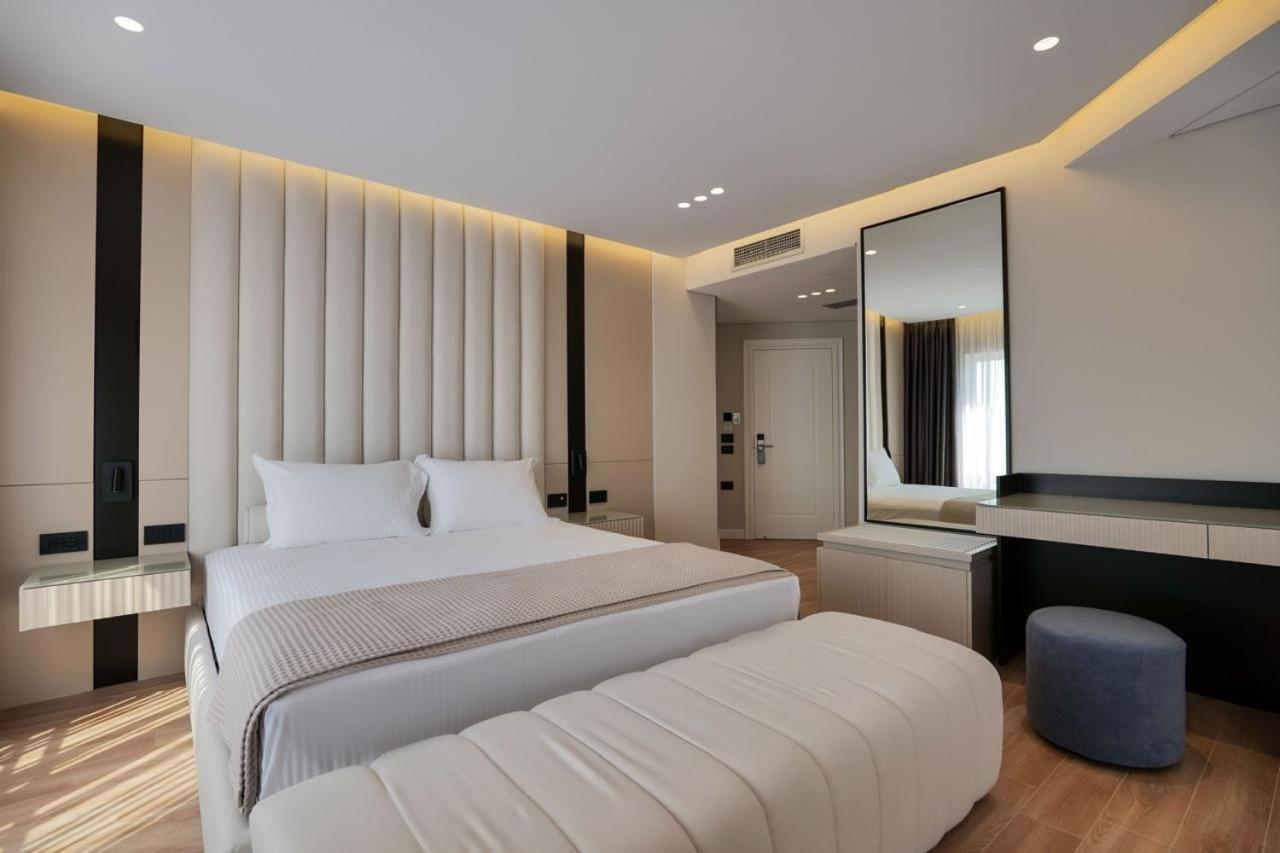 סרנדה Ami Mar Hotel מראה חיצוני תמונה